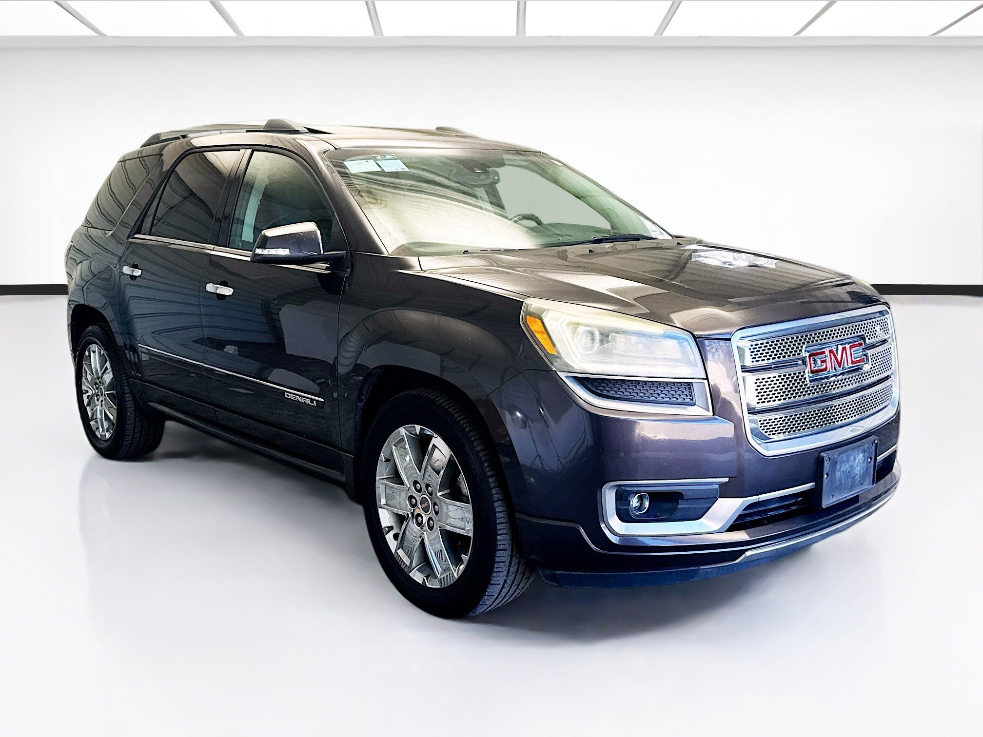 Used 2015 GMC Acadia Denali image 3