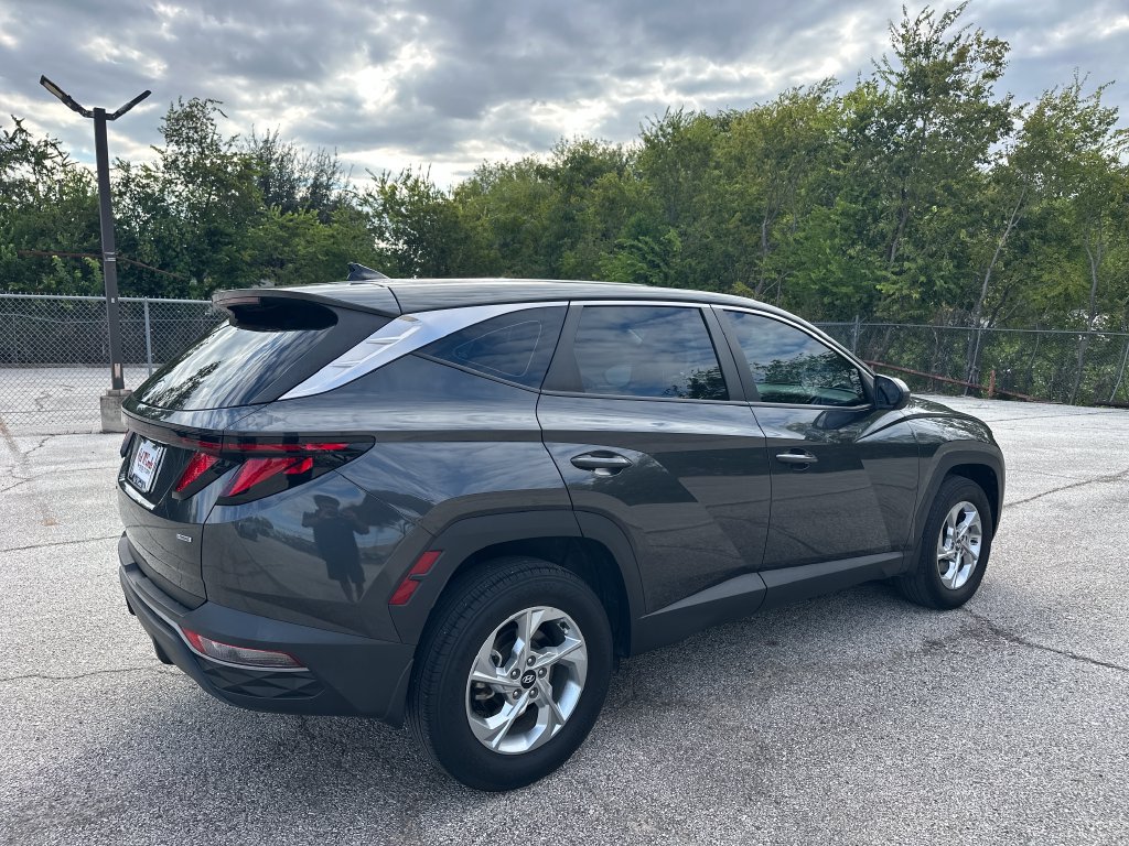 Used 2023 Hyundai Tucson SE AWD/4WD image 3