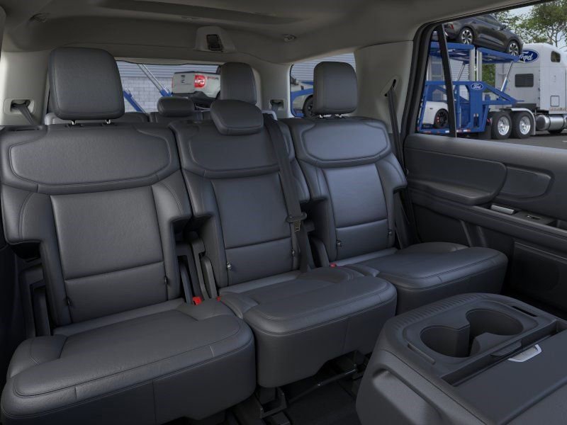 New 2026 Ford Expedition Active RWD image 11