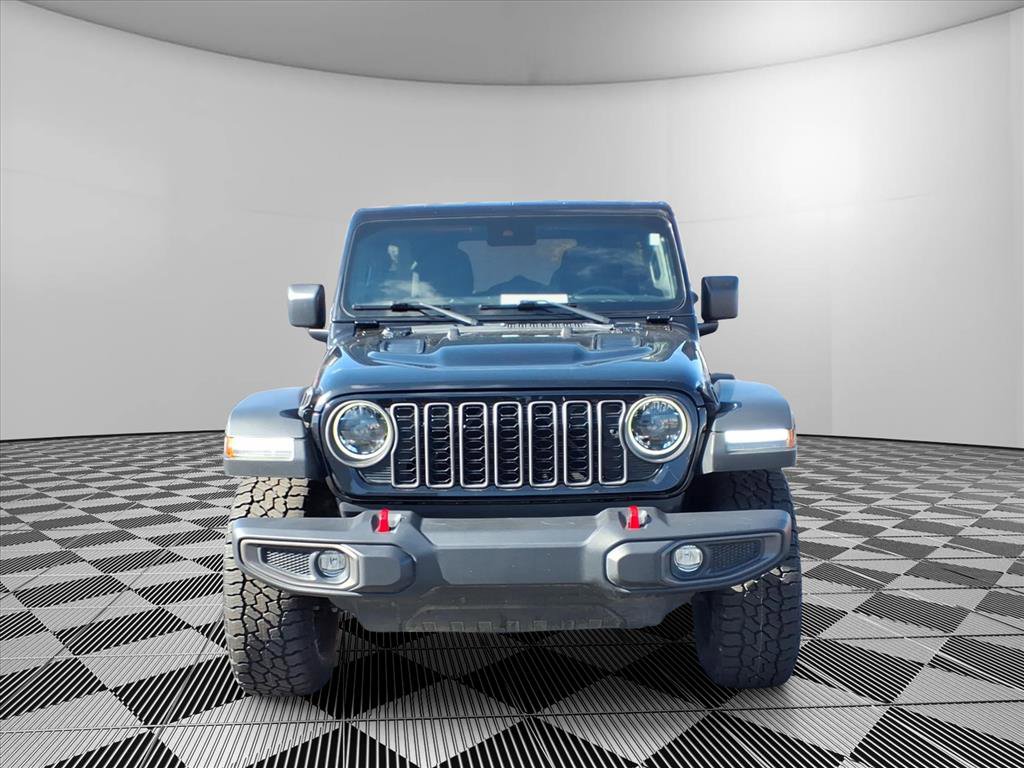 Used 2024 Jeep Wrangler Unlimited Rubicon image 3