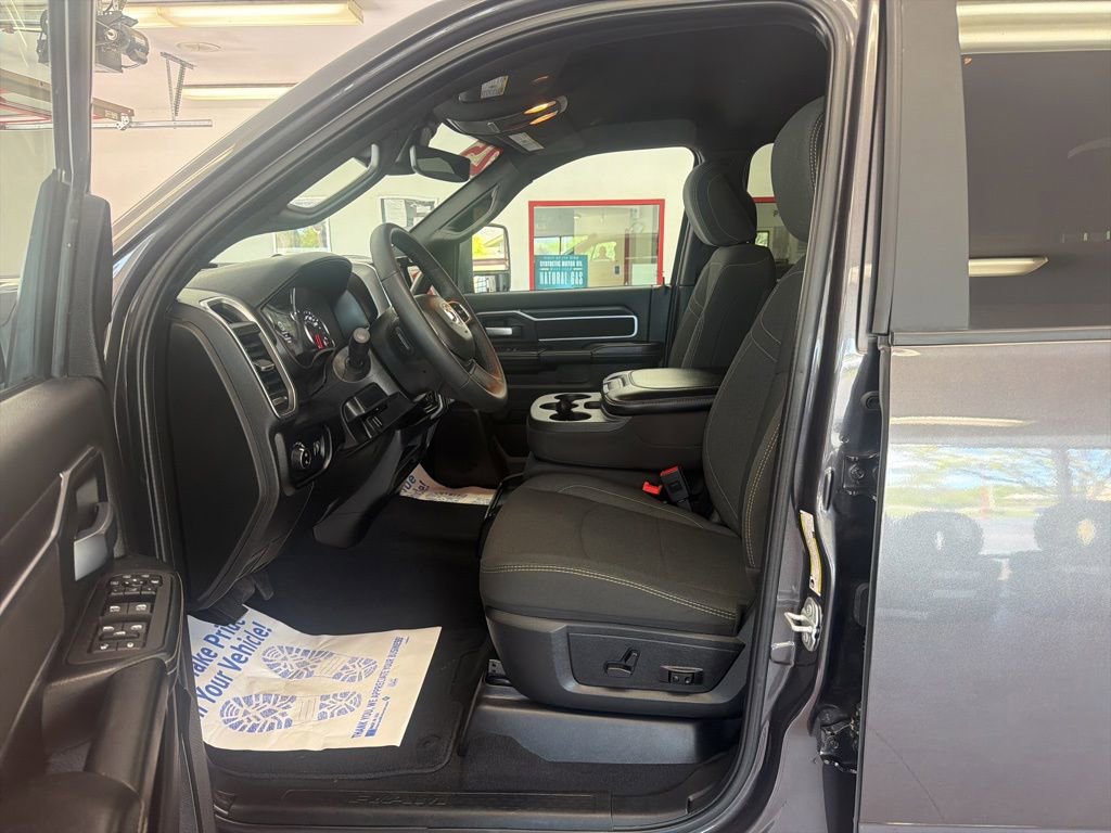Used 2025 RAM 2500 Big Horn AWD/4WD image 7