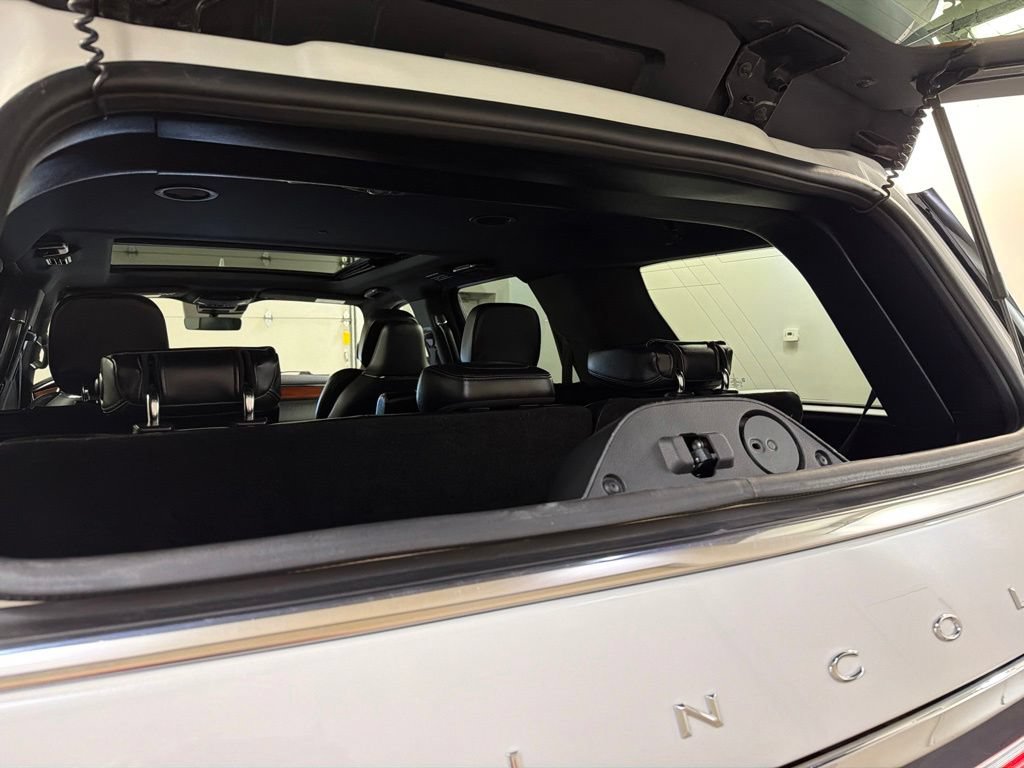 Certified 2021 Lincoln Navigator Reserve AWD/4WD image 38