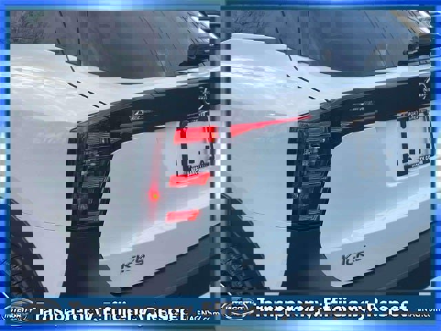 Certified 2025 Nissan Kicks SR image 11