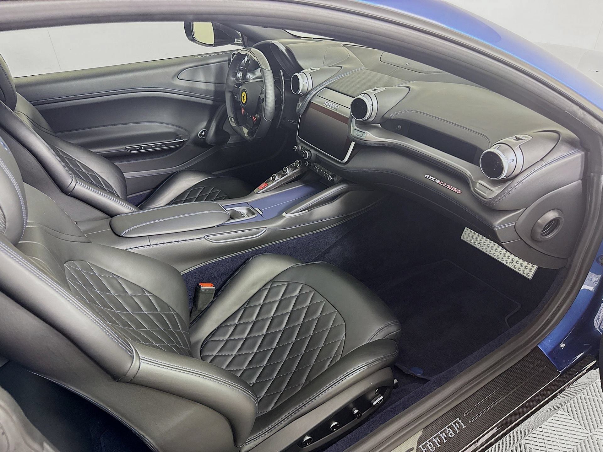 Certified 2017 Ferrari GTC4Lusso AWD/4WD image 23