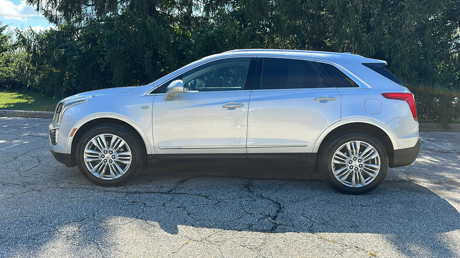 Used 2018 Cadillac XT5 Premium Luxury image 29