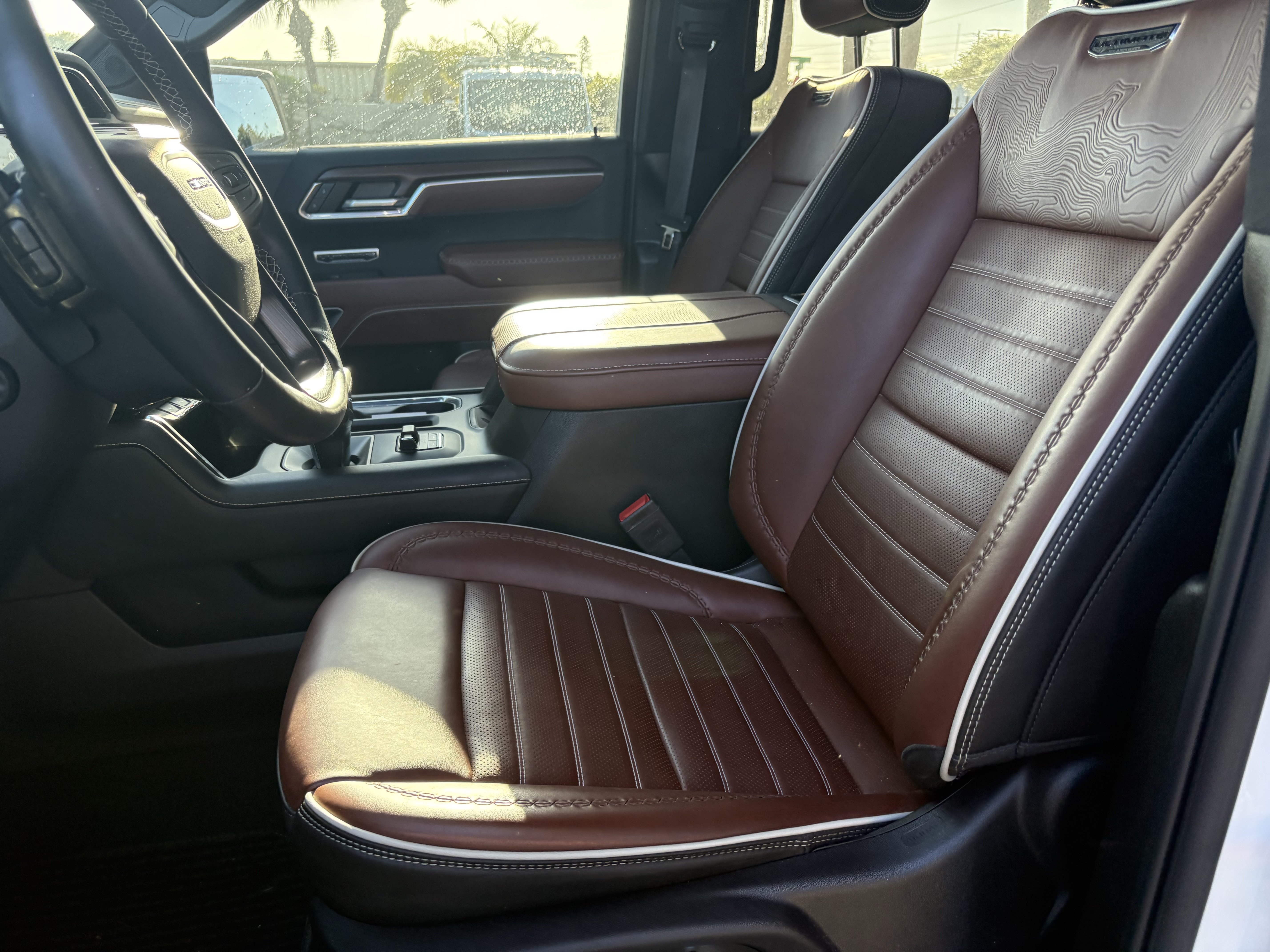 Certified 2025 GMC Sierra 1500 Denali Ultimate AWD/4WD image 9