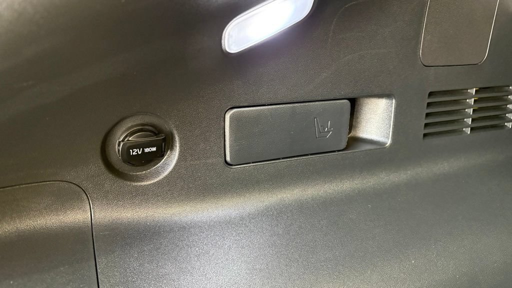 Used 2025 Kia EV6 Light AWD/4WD image 6