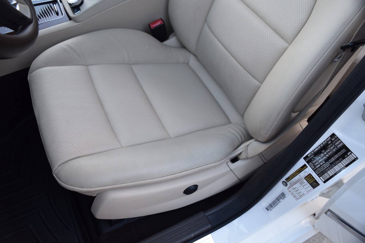 Used 2013 Mercedes-Benz GLK 250 BlueTEC 4MATIC image 37