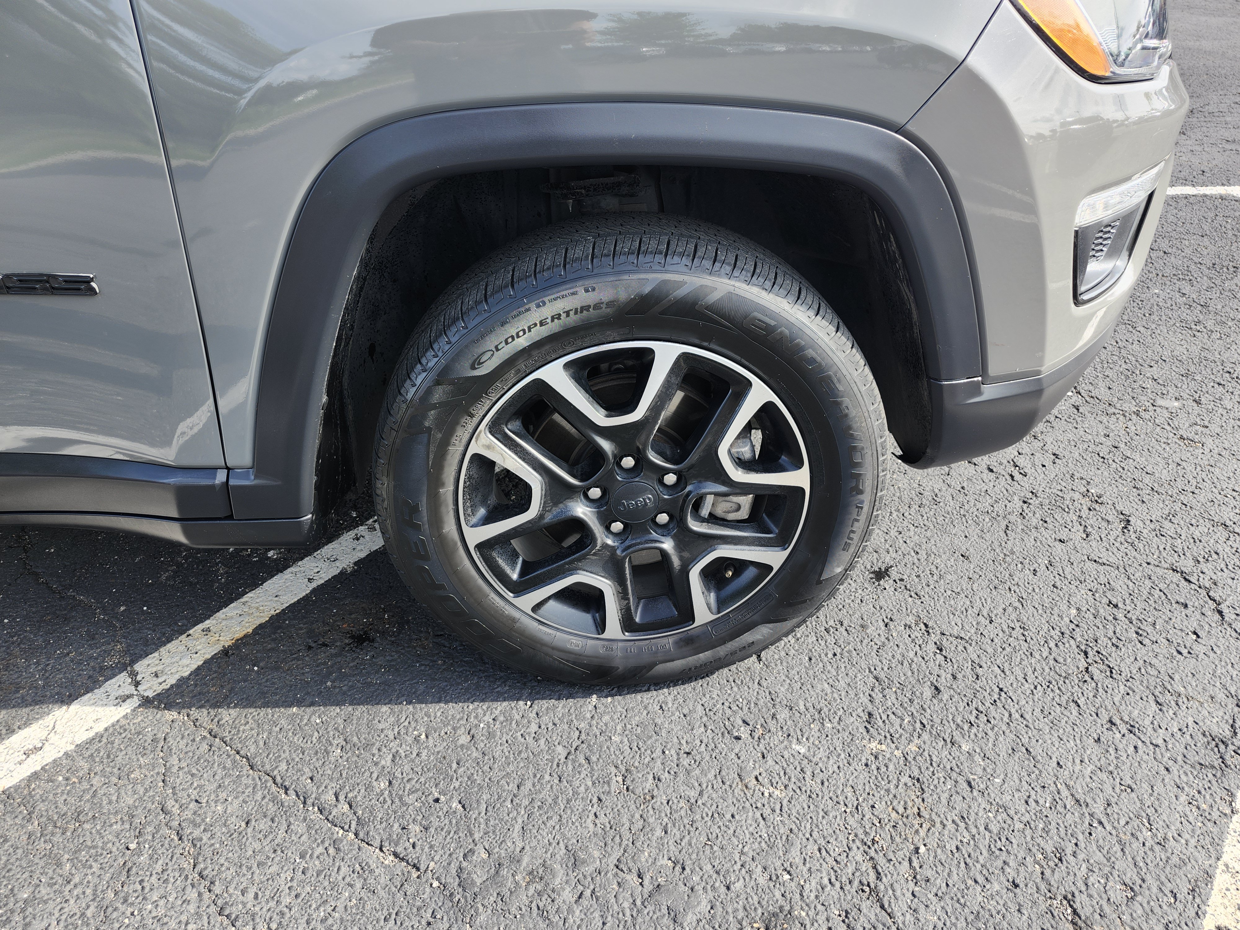 Used 2019 Jeep Compass Sport AWD/4WD image 9