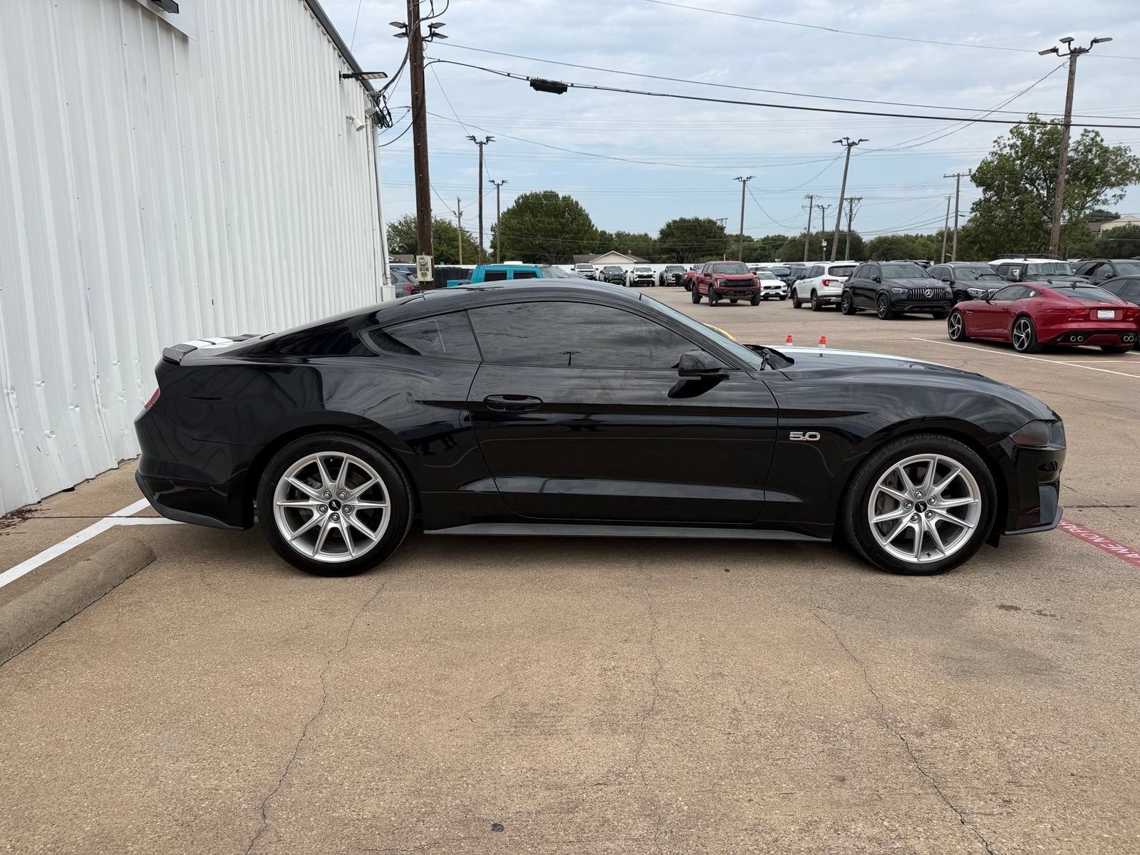 Used 2018 Ford Mustang GT Premium RWD image 8