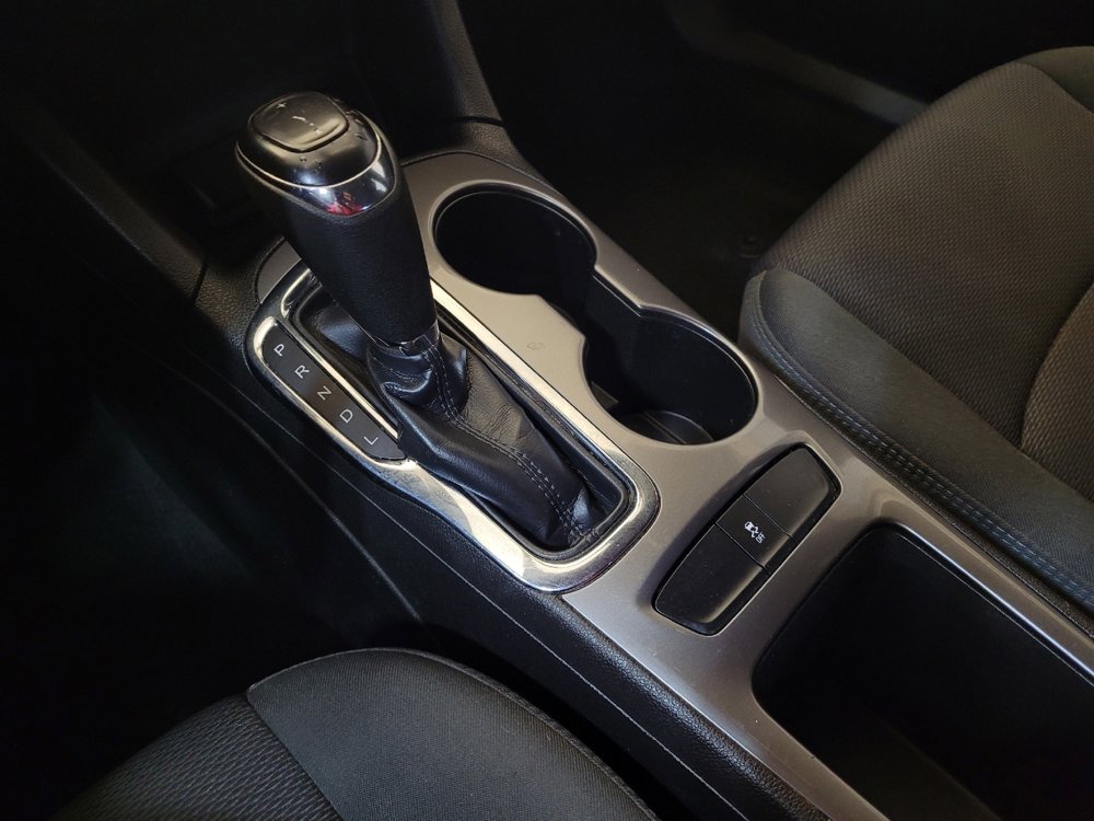 Used 2017 Chevrolet Cruze LT w/ Convenience Package image 26