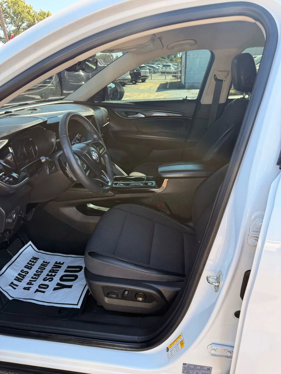 Used 2021 Buick Envision Preferred w/ Sport Touring Package image 10