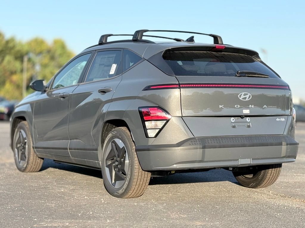 New 2025 Hyundai Kona SEL FWD image 5