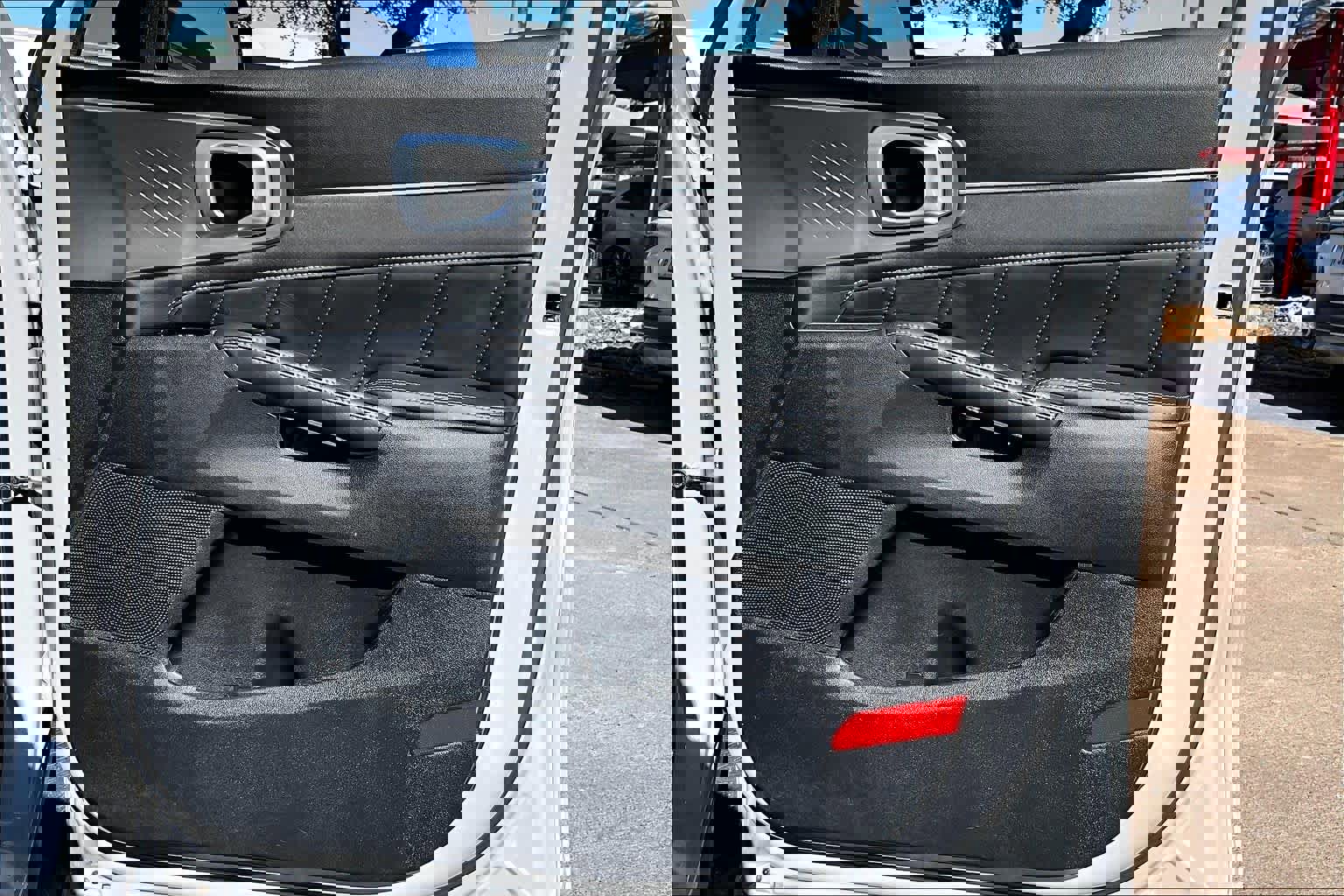 Used 2023 Kia Sorento SX image 22