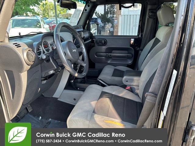 Used 2010 Jeep Wrangler Unlimited Rubicon w/ Dual Top Group AWD/4WD image 11