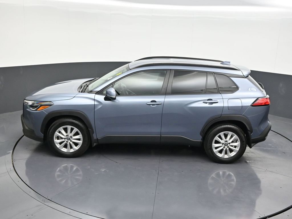 Used 2023 Toyota Corolla Cross LE image 16
