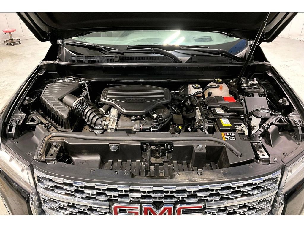 Used 2023 GMC Acadia Denali w/ Denali Ultimate Package AWD/4WD image 12