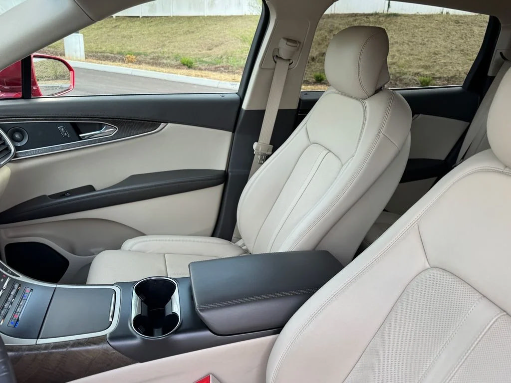 Used 2019 Lincoln Nautilus Reserve AWD/4WD image 7