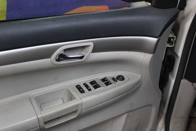 Used 2008 Saturn Outlook XE w/ Preferred Package FWD image 11