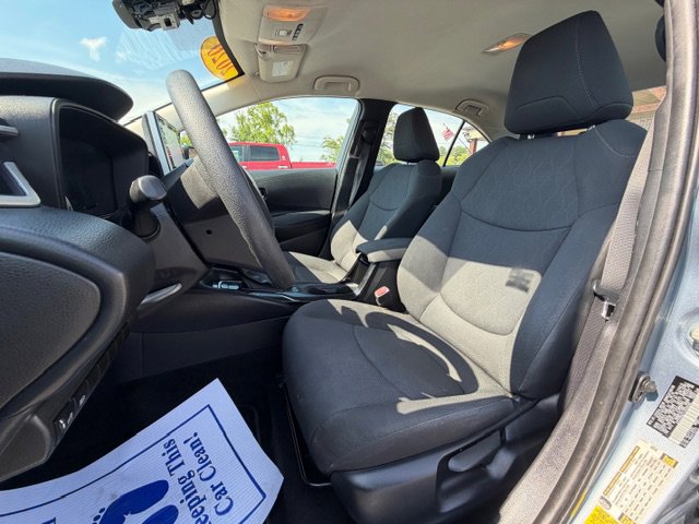 Used 2020 Toyota Corolla LE FWD image 12
