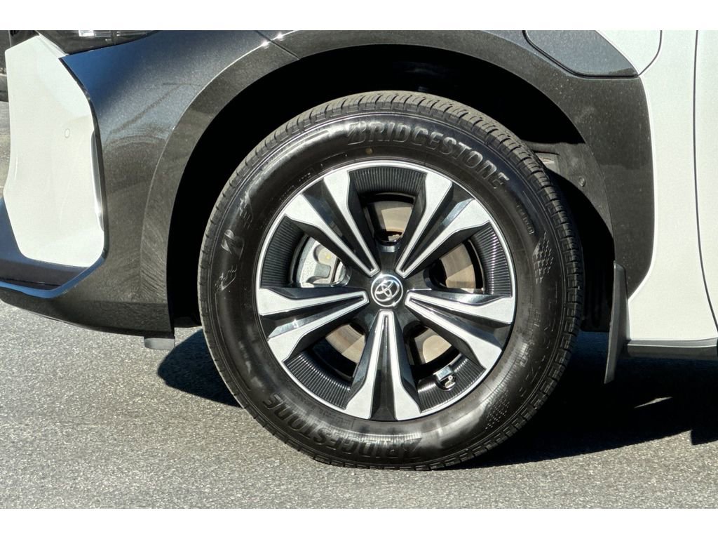 Certified 2025 Toyota bZ4X XLE image 31