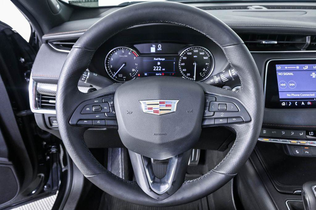 Used 2019 Cadillac XT4 Sport w/ Cold Weather Package FWD image 10