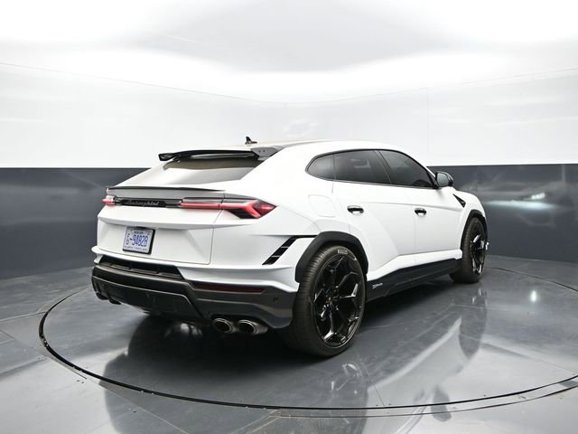 Used 2023 Lamborghini Urus Performante AWD/4WD image 8