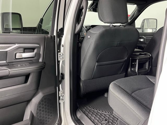 New 2026 RAM 2500 Big Horn AWD/4WD image 25