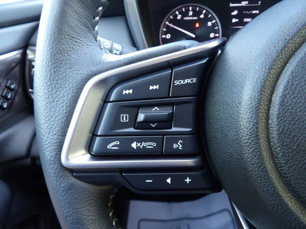 Used 2025 Subaru Outback Limited image 17