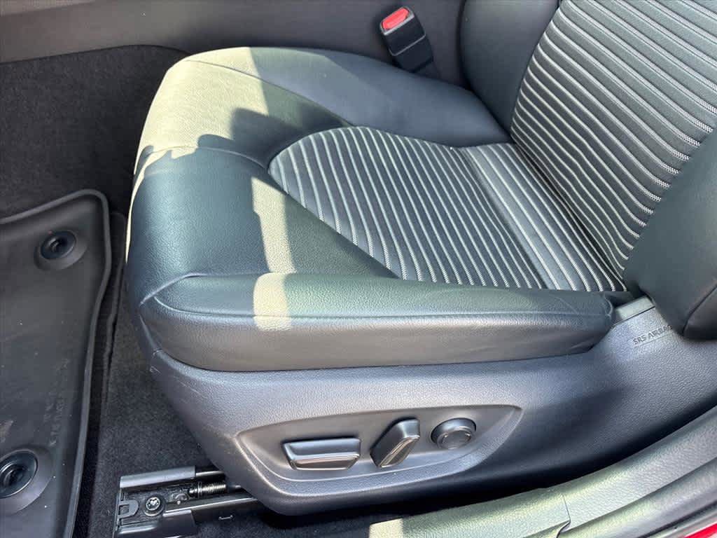 Used 2019 Toyota Camry SE w/ Audio Package FWD image 22