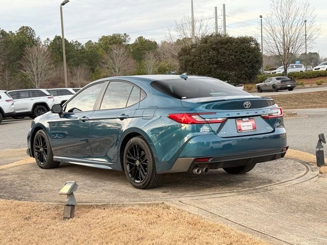 Used 2025 Toyota Camry SE w/ Convenience Package image 5