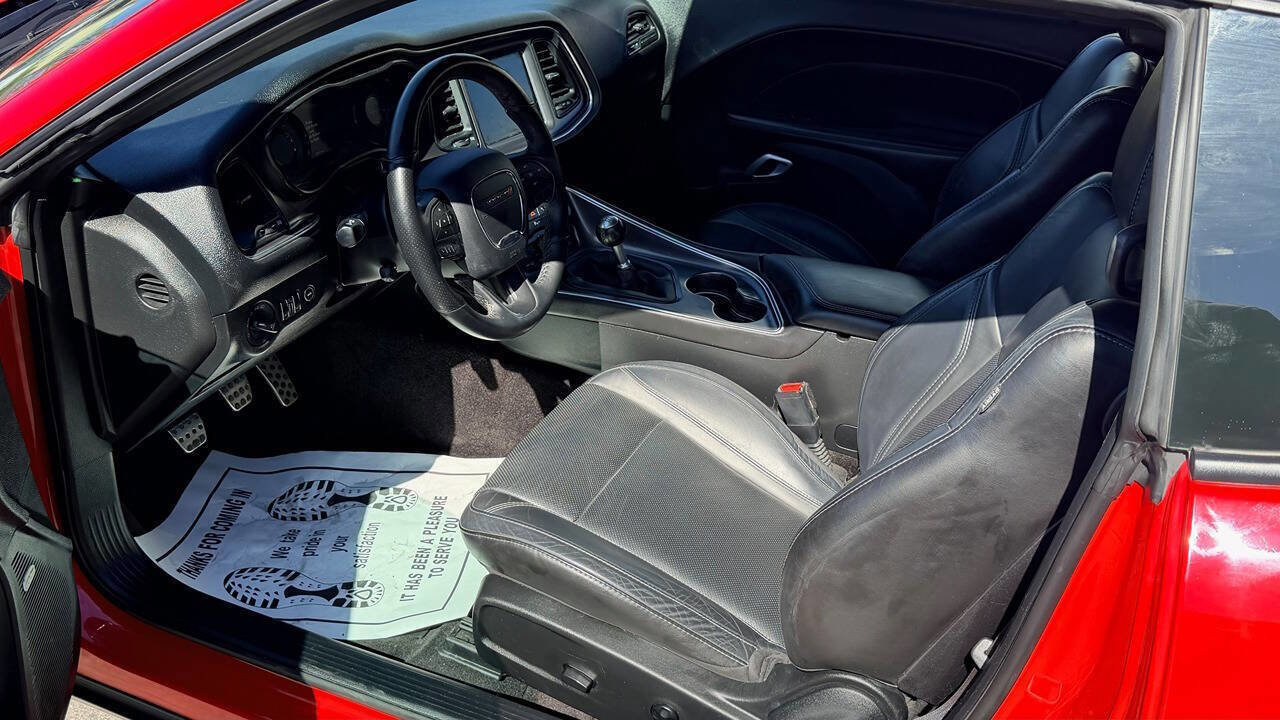 Used 2018 Dodge Challenger R/T Plus image 20