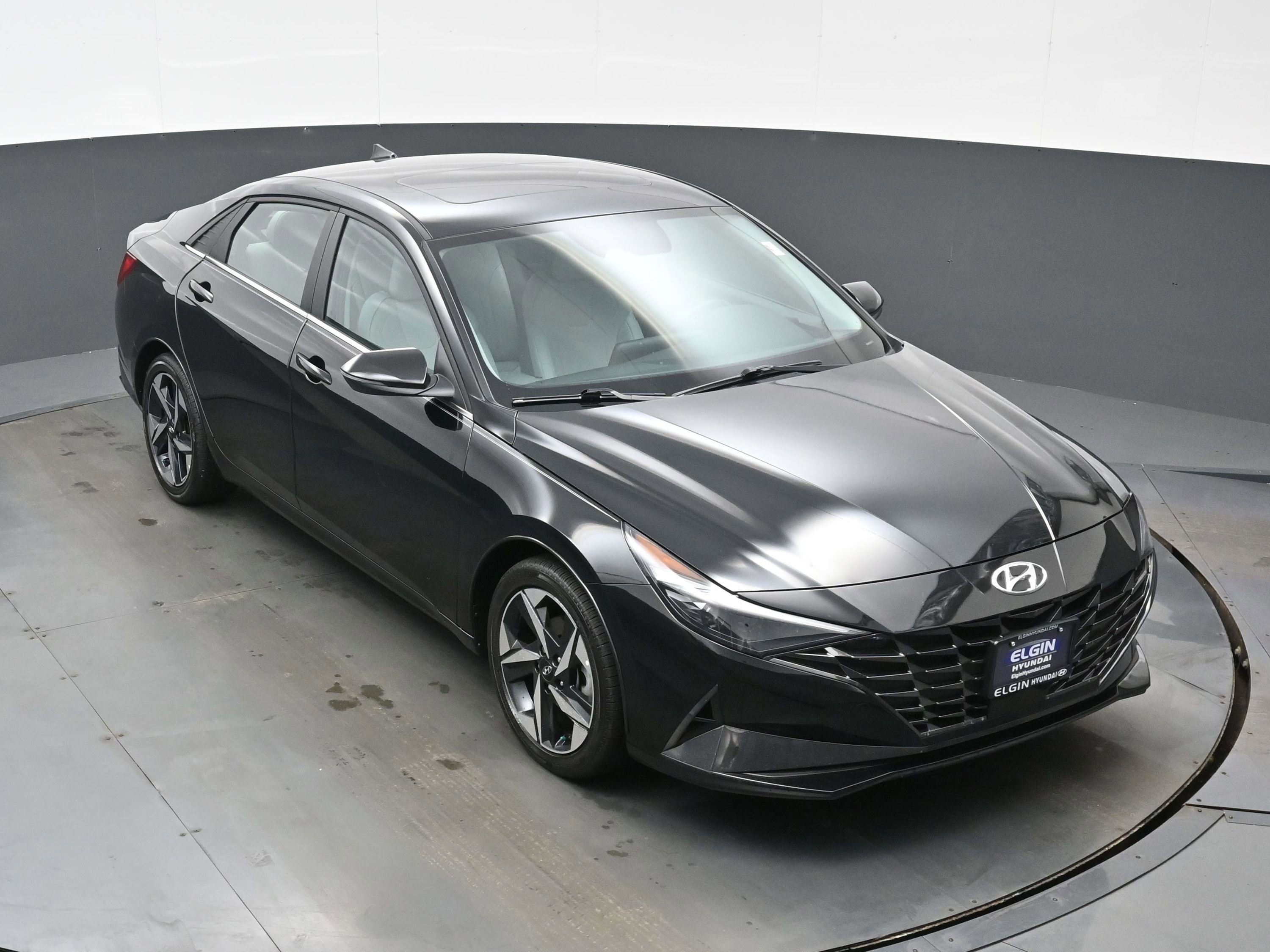 Used 2023 Hyundai Elantra Limited image 39