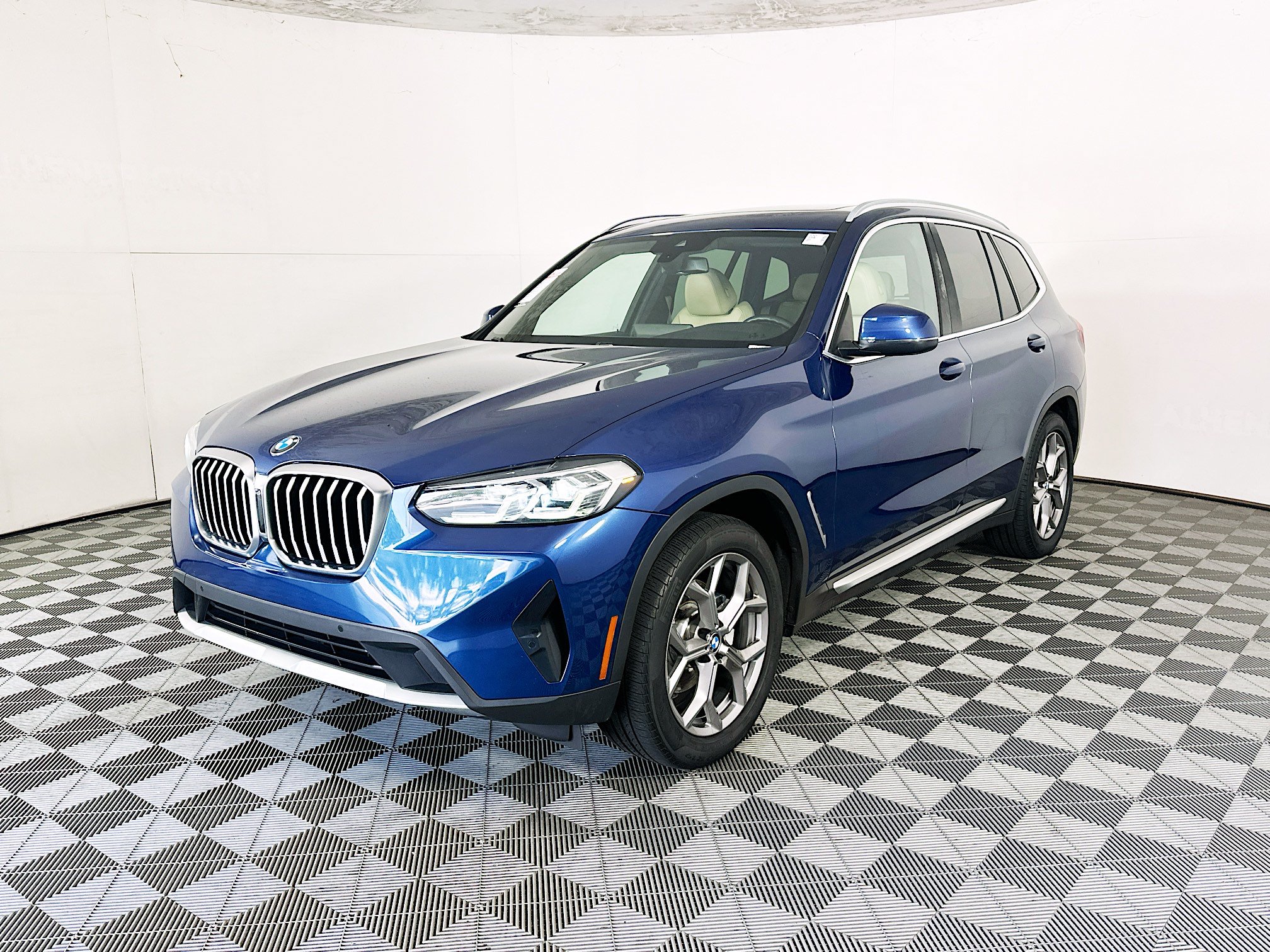 Used 2022 BMW X3 xDrive30i w/ Premium Package 2 AWD/4WD image 7