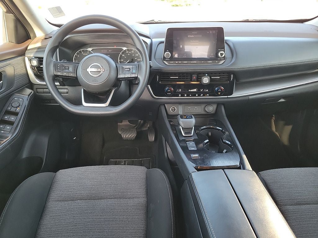 Used 2022 Nissan Rogue SV FWD image 9