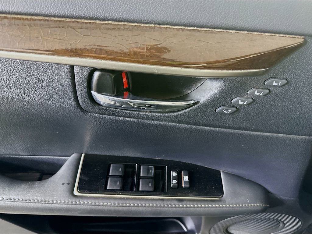 Used 2016 Lexus ES 350 350 w/ Navigation System Package image 24