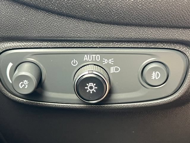 Used 2024 Chevrolet Equinox Premier AWD/4WD image 20