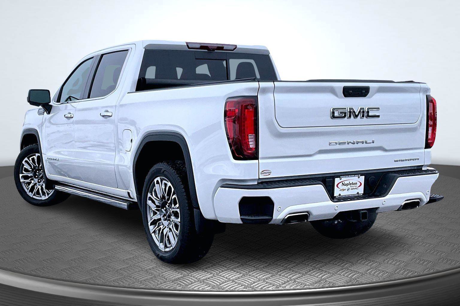Used 2024 GMC Sierra 1500 Denali Ultimate image 13