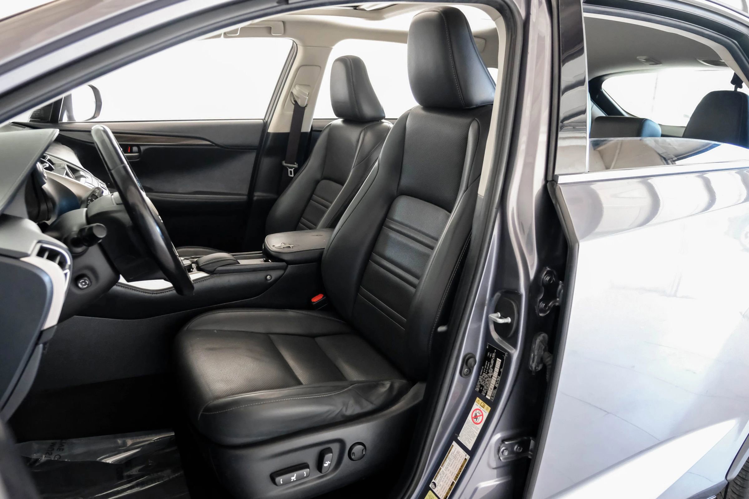 Used 2017 Lexus NX 200t FWD w/ Premium Package image 32