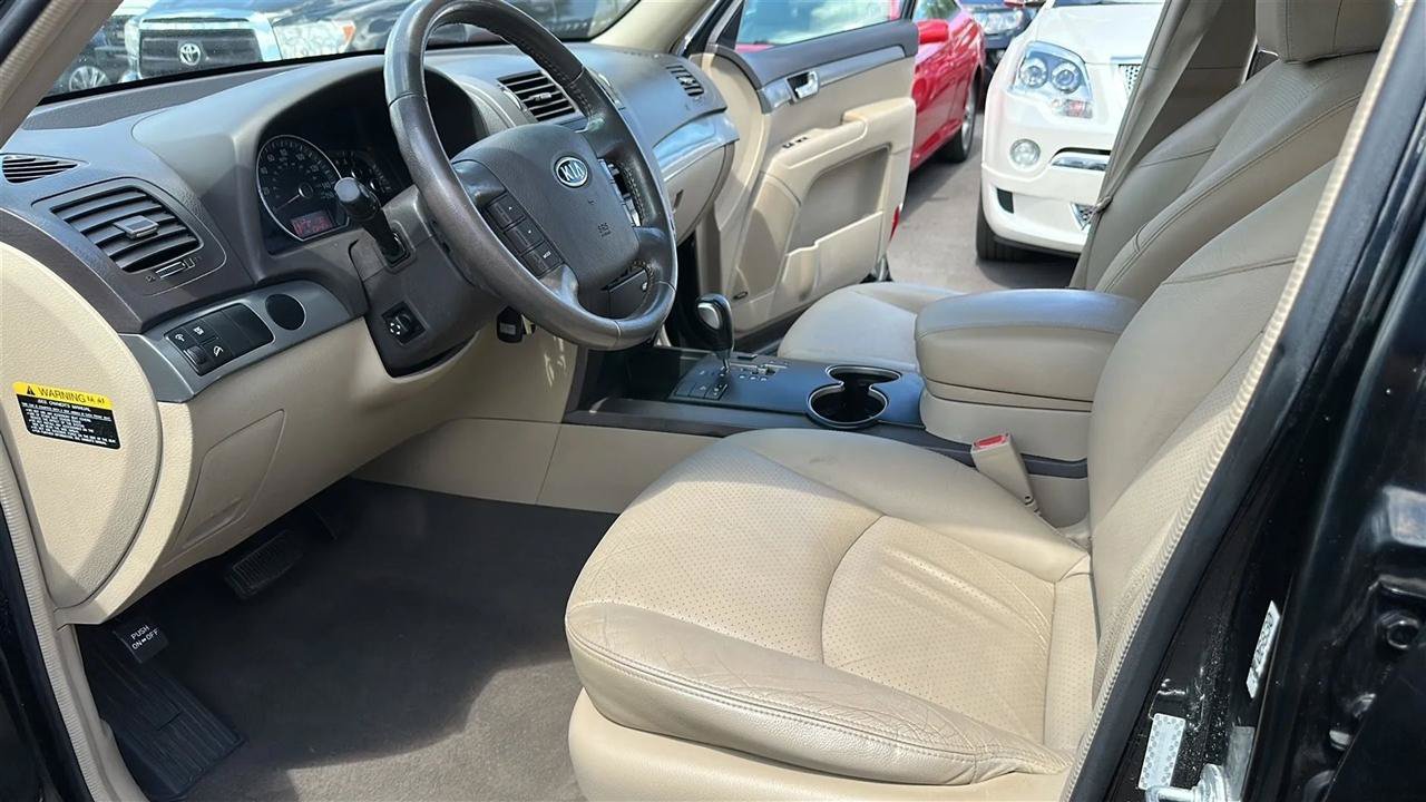 Used 2009 Kia Borrego EX w/ Premium Pkg RWD image 20