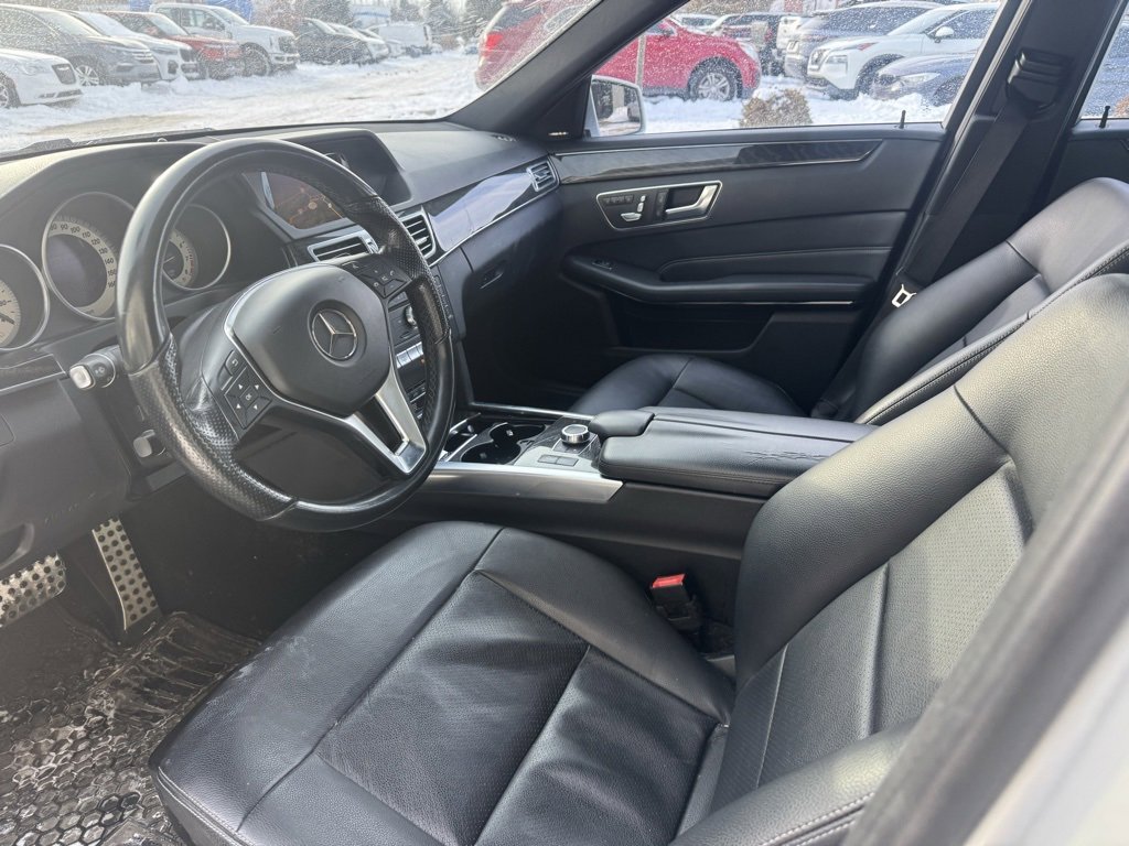 Used 2016 Mercedes-Benz E 350 4MATIC Sedan image 6