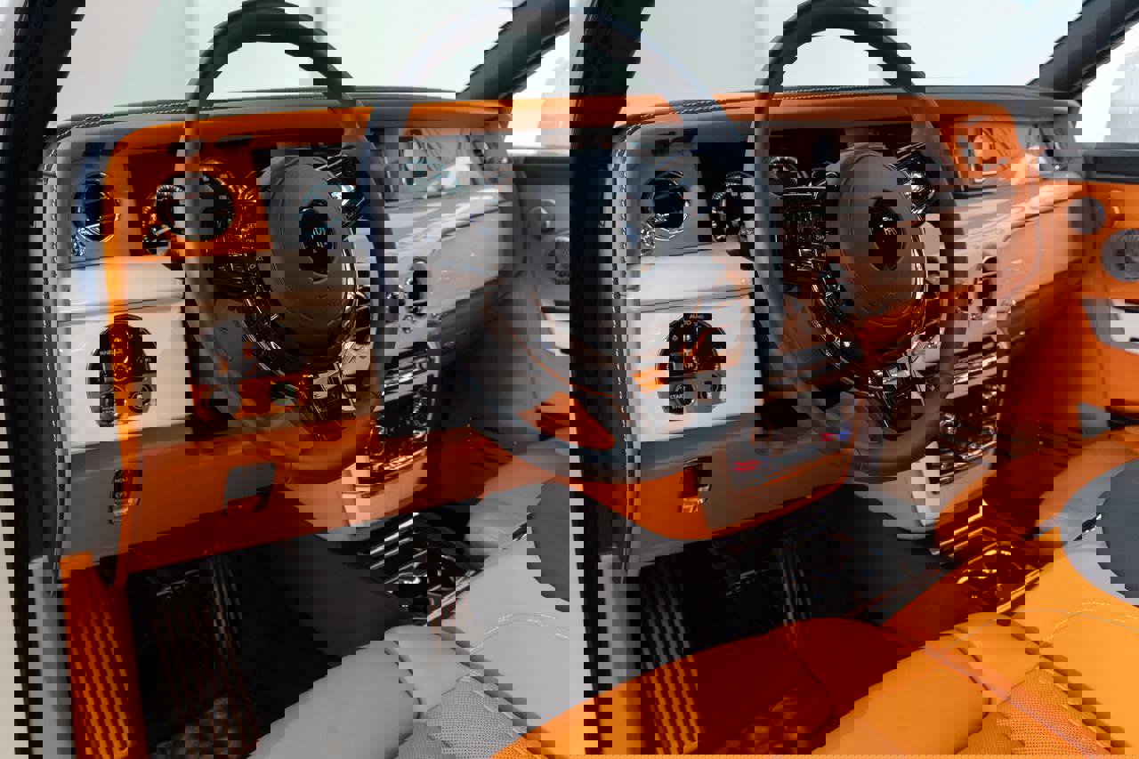 Used 2022 Rolls-Royce Phantom Sedan w/ The Phantom Package image 2