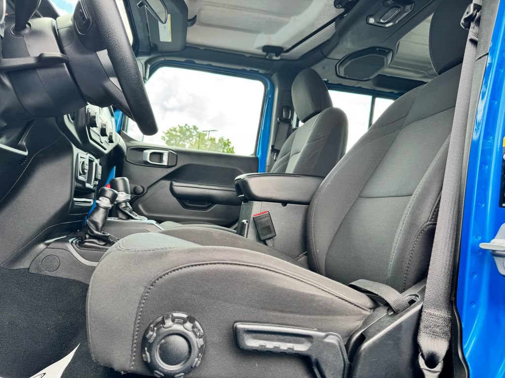 Used 2022 Jeep Wrangler Unlimited Sport AWD/4WD image 17