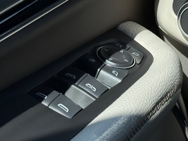 New 2026 GMC Yukon Denali w/ Sun & Power Step Package AWD/4WD image 14