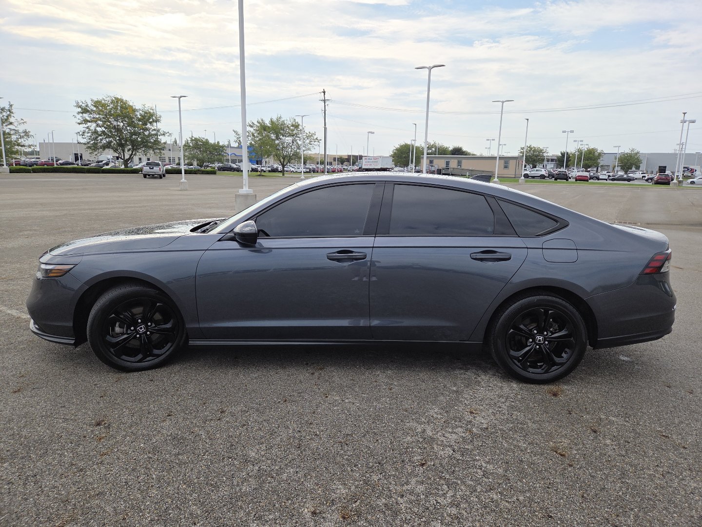 Used 2025 Honda Accord SE image 14