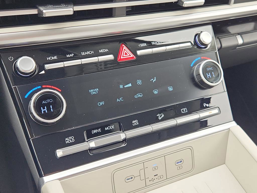 New 2026 Hyundai Santa Fe SE image 31