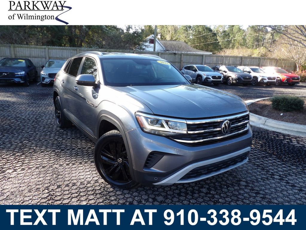 Used 2022 Volkswagen Atlas Cross Sport SE AWD/4WD image 1