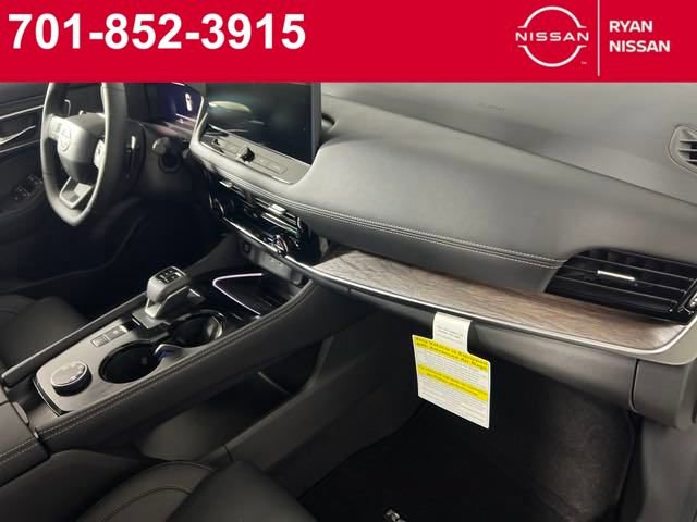 Certified 2025 Nissan Rogue Platinum w/ Platinum Premium Package image 31