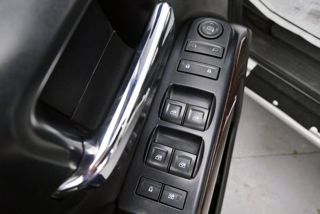 Used 2015 GMC Sierra 2500 SLE image 15