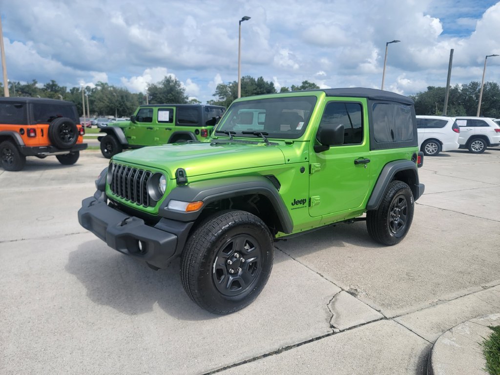 Used 2026 Jeep Wrangler Sport AWD/4WD image 1